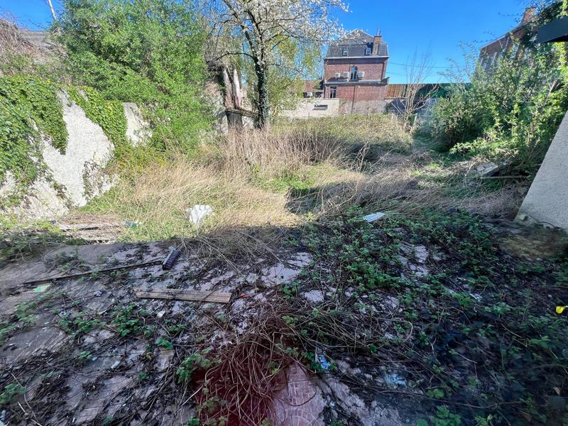 Local commercial - 165 m² - 2 pièces