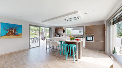 Maison - 300 m² - 11 pièces