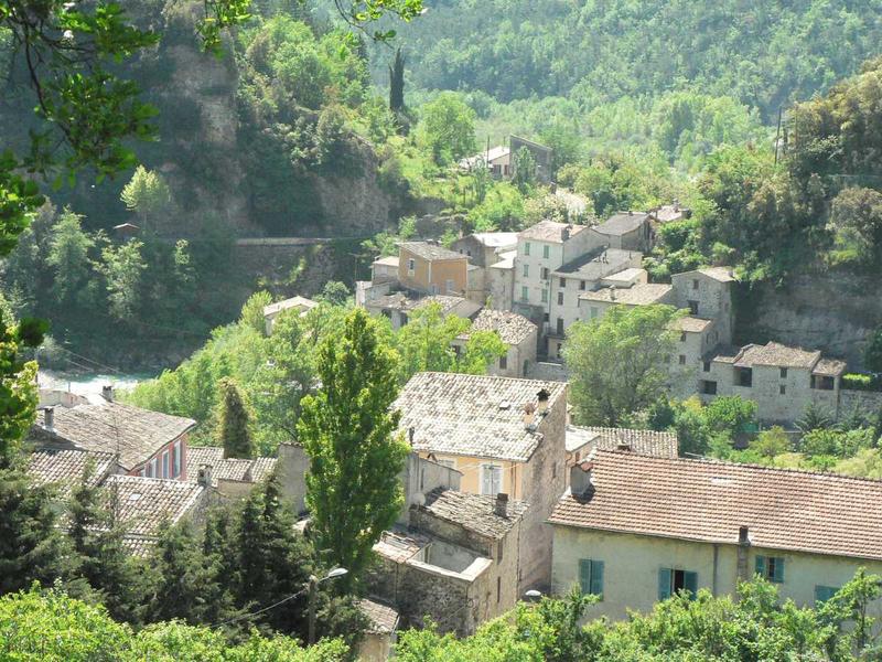 Terrain constructible - 1 510 m²