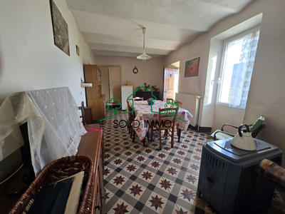 Maison - 90 m² - 5 pièces