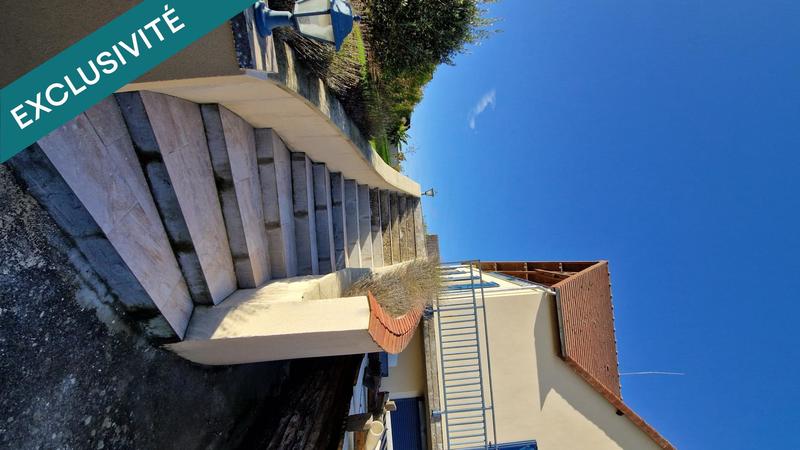 Maison - 216 m² - 6 pièces