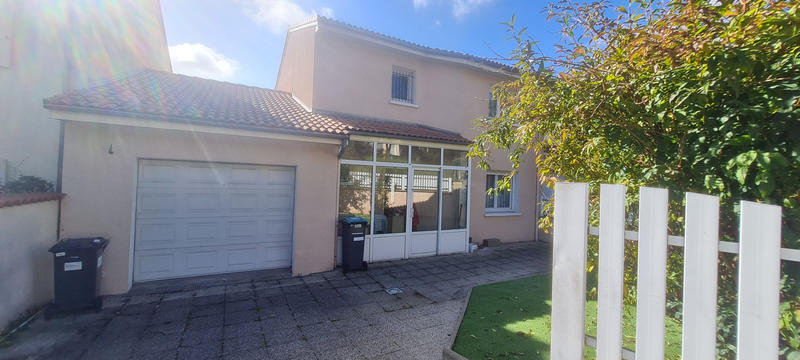 Maison - 99 m² - 4 pièces