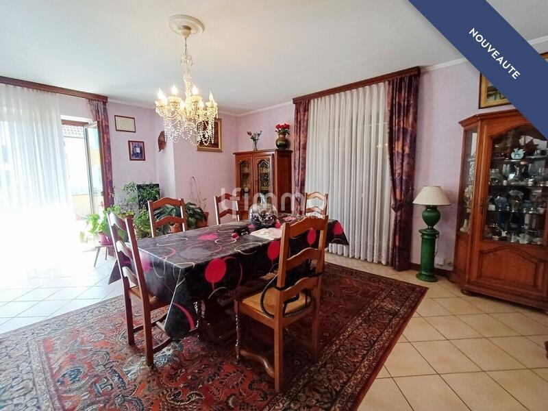 Maison - 140 m² - 5 pièces