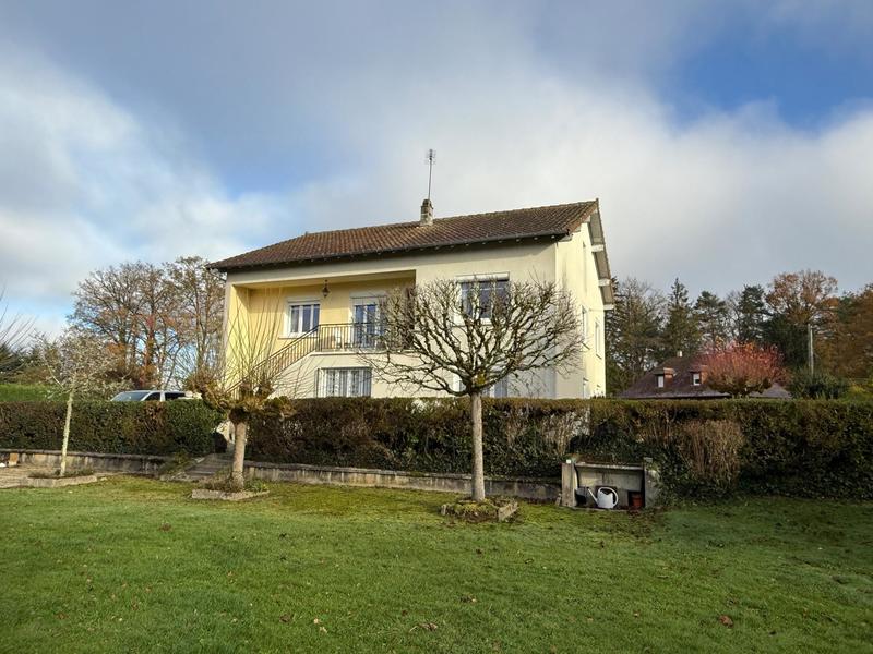 Maison - 171 m² - 7 pièces