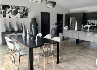 Villa - 169 m² - 4 pièces