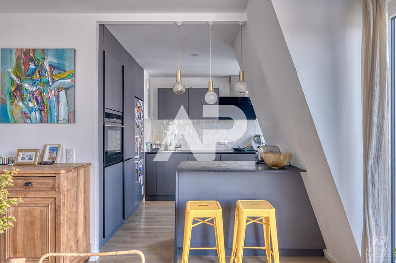 Appartement - 85 m² - 4 pièces