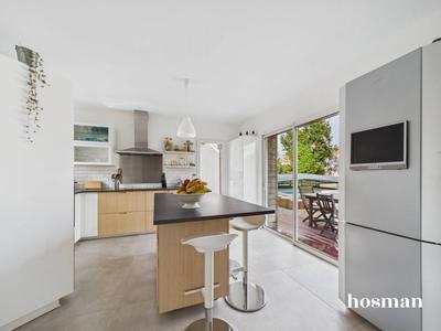 Maison - 180 m² - 7 pièces