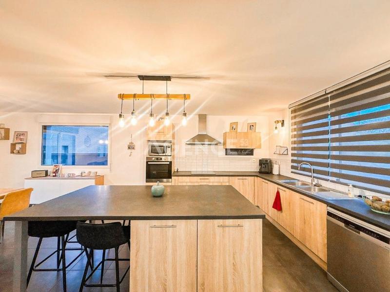 Maison - 120 m² - 5 pièces