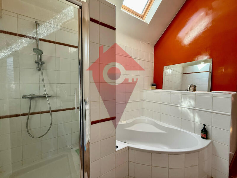 Maison - 130 m² - 6 pièces