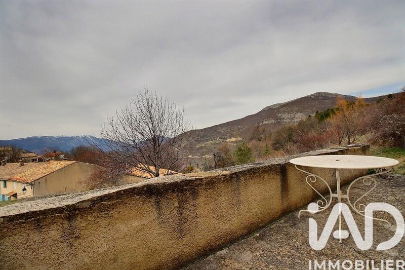 Maison - 238 m² - 6 pièces