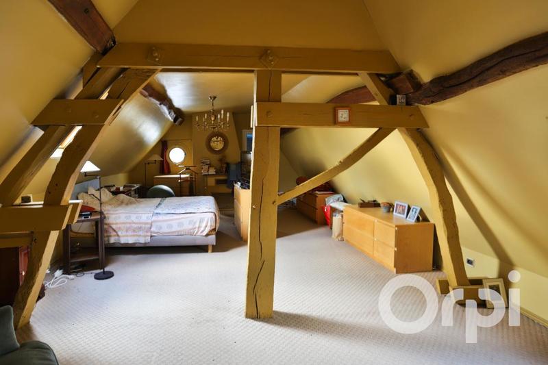 Corps de ferme - 189 m² - 9 pièces