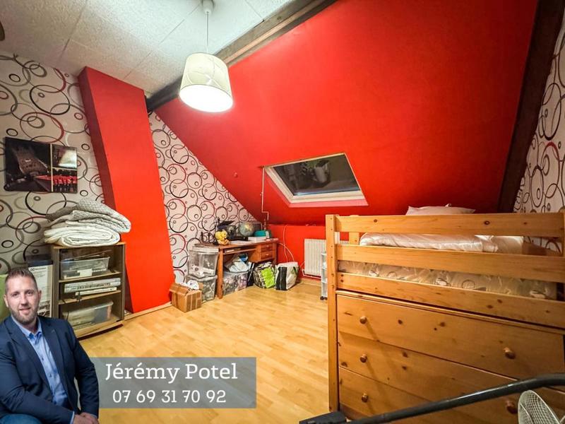 Maison - 157 m² - 8 pièces