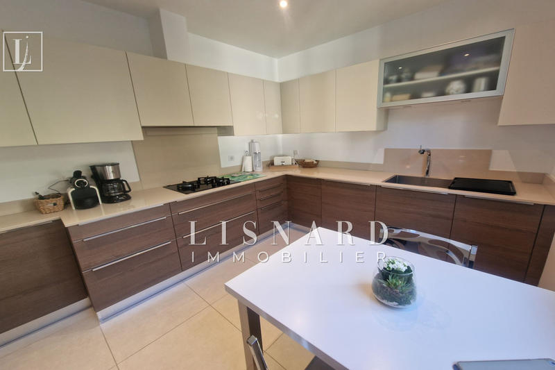 Maison - 108 m² - 5 pièces