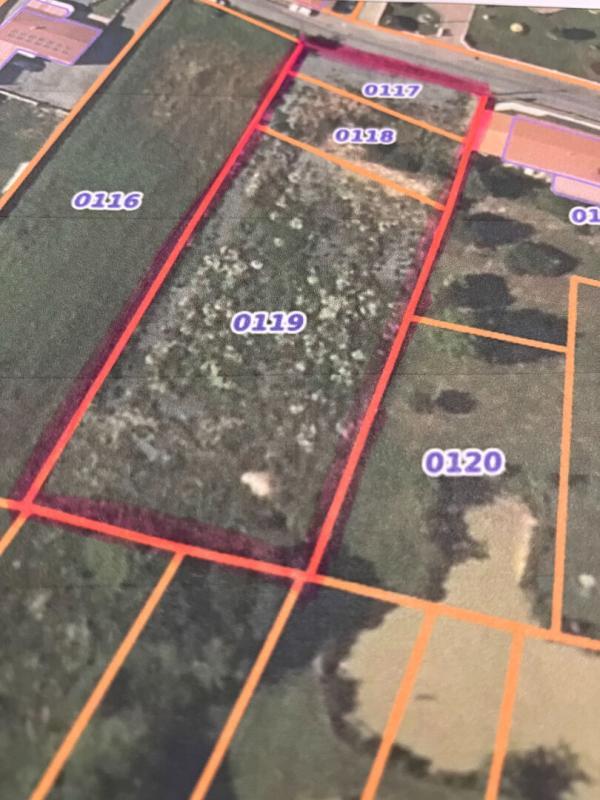 Terrain constructible - 2 069 m²