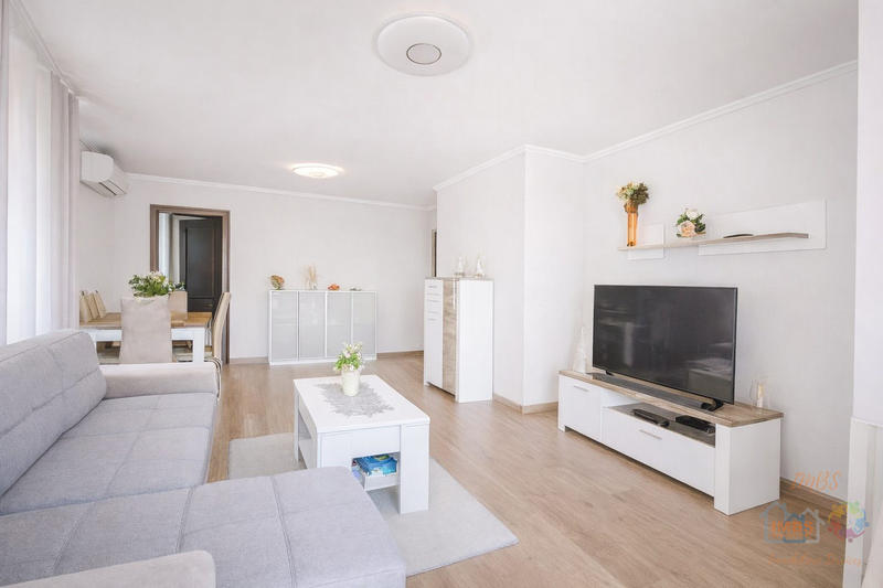 Appartement - 129 m² - 5 pièces