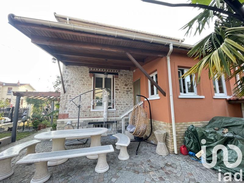 Maison - 90 m² - 5 pièces