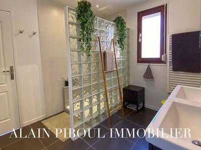 Maison traditionnelle - 96 m² - 5 pièces