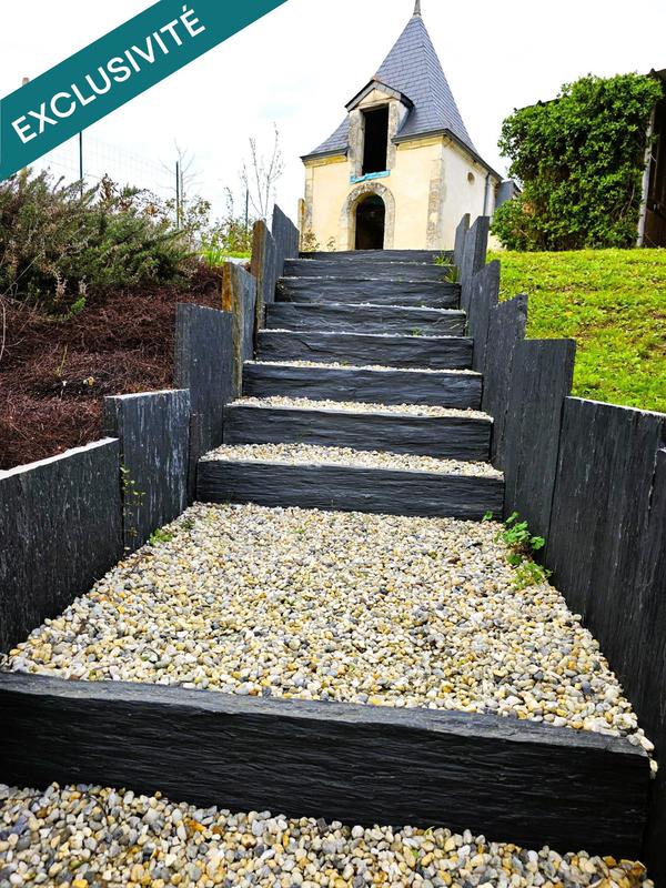 Maison - 237 m² - 8 pièces