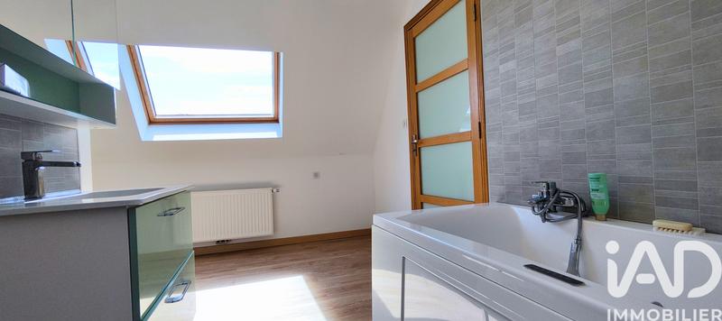 Maison - 300 m² - 8 pièces