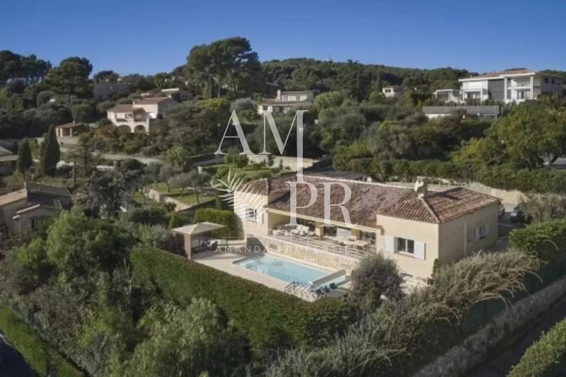 Villa - 233 m² - 5 pièces