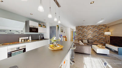 Appartement - 81 m² - 4 pièces