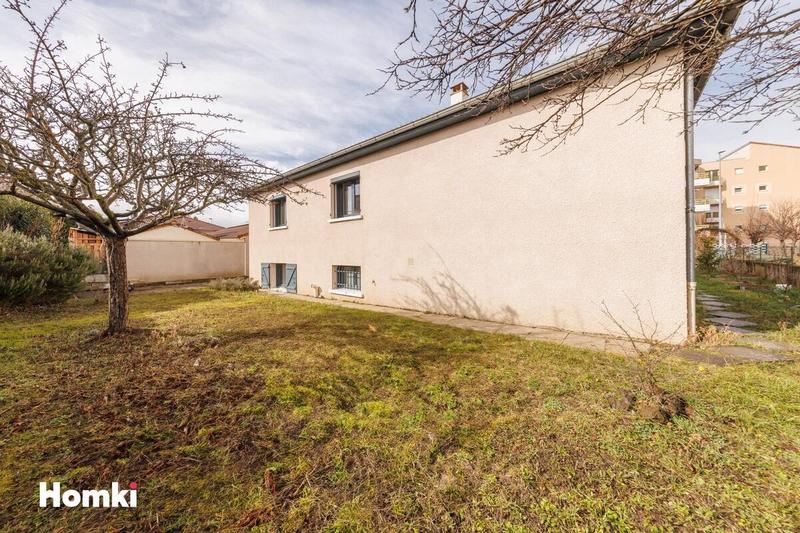 Maison - 200 m² - 6 pièces