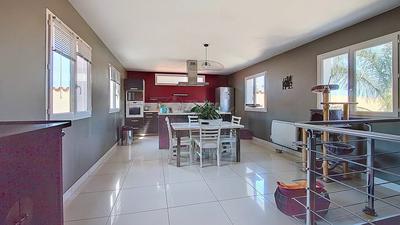 Maison - 209 m² - 7 pièces