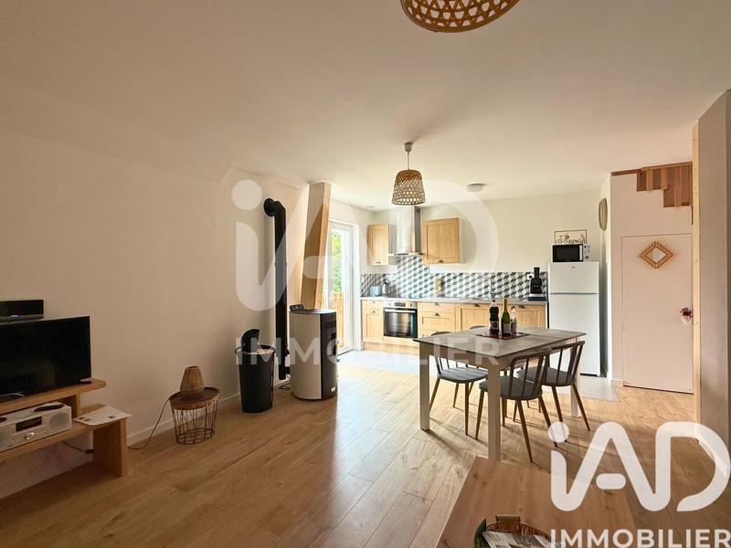 Immeuble - 210 m² - 3 pièces