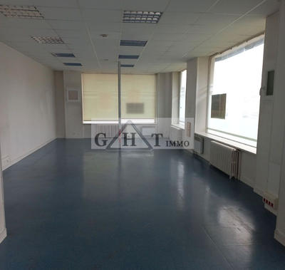 Local commercial - 349 m² - 2 pièces