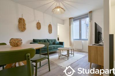 Chambre - 11 m² - 1 pièce