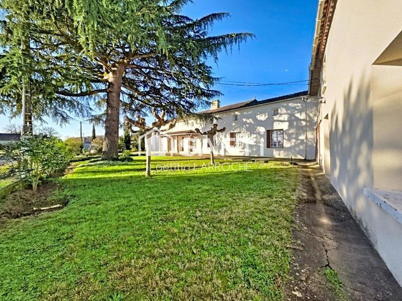 Maison - 225 m² - 10 pièces