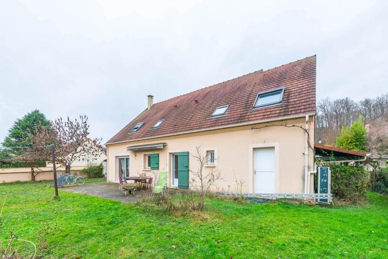 Maison de campagne - 200 m² - 8 pièces