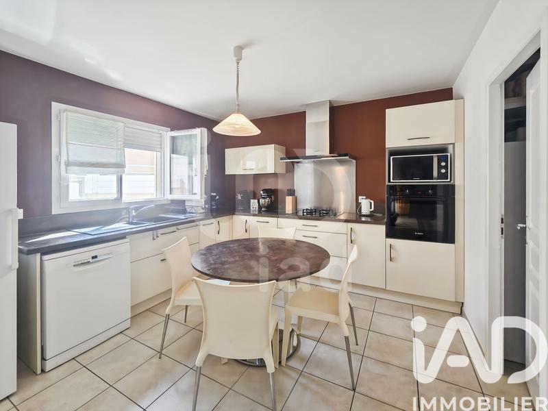 Appartement - 96 m² - 4 pièces