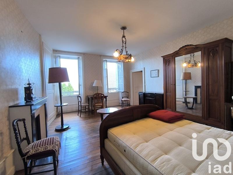 Maison - 170 m² - 8 pièces