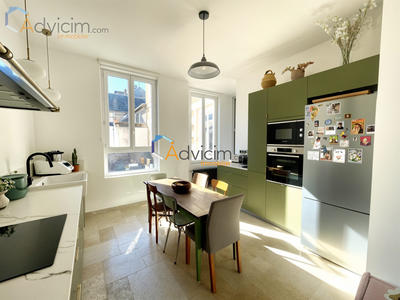 Appartement - 165 m² - 5 pièces