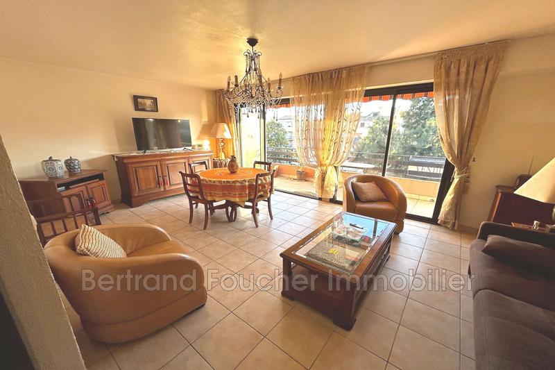 Appartement - 76 m² - 3 pièces