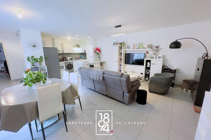 Appartement - 95 m² - 4 pièces