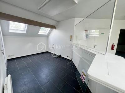 Maison - 203 m² - 6 pièces