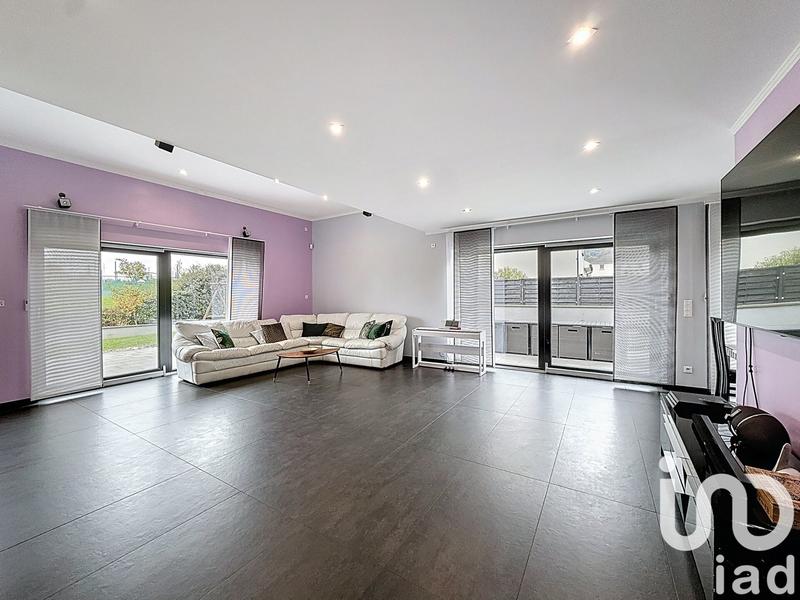 Maison - 230 m² - 6 pièces