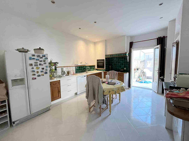 Immeuble - 260 m² - 9 pièces