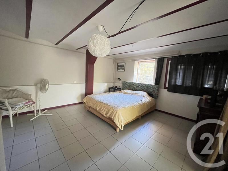 Maison - 186 m² - 7 pièces