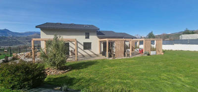 Villa - 152 m² - 6 pièces