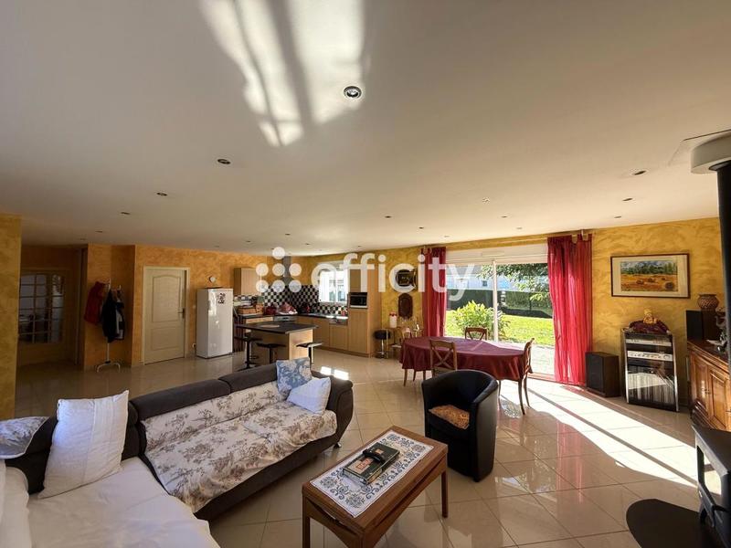 Pavillon - 120 m² - 5 pièces