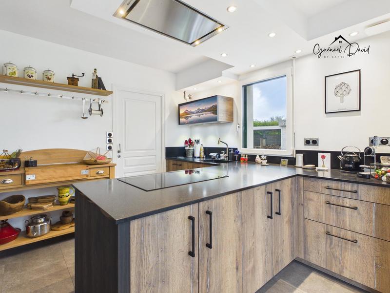 Maison - 139 m² - 6 pièces