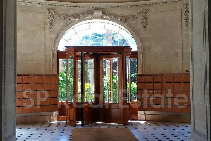 Appartement - 141 m² - 5 pièces