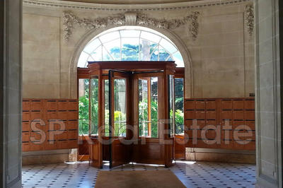 Appartement - 141 m² - 5 pièces