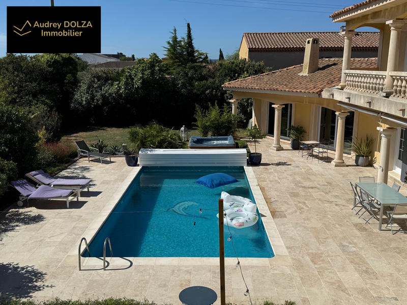 Maison - 186 m² - 8 pièces