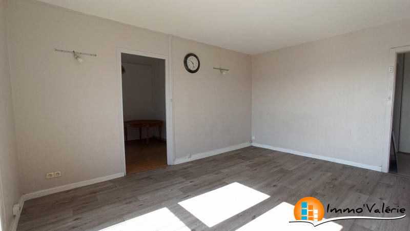 Appartement - 83 m² - 5 pièces
