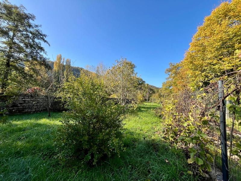 Propriété - 215 m² - 10 pièces