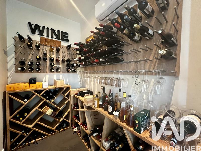 Maison - 225 m² - 7 pièces